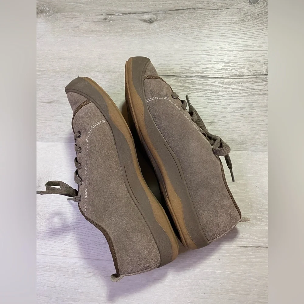 Eddie Bauer Women’s Leather Lace Up Sneakers Henderson Pine Suede Brown Size 10